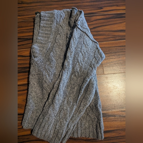 American Eagle Size Small Women's Sweater - Picture 3 of 11